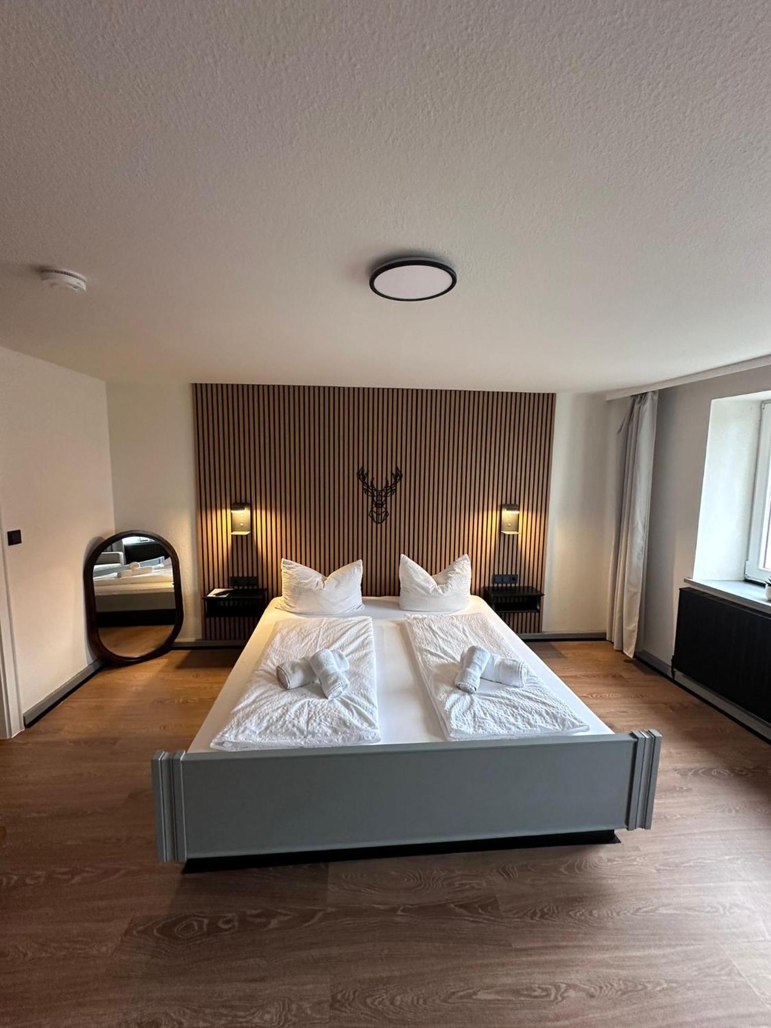 Gasthof Zum Goldenen Schiff - Lehm, Stil & Altstadtflair 막트브라이트 외부 사진